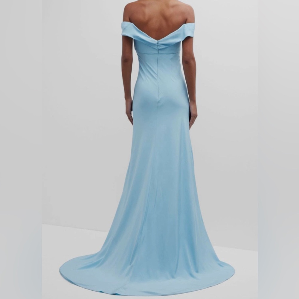 Monique Lhuillier Collection Draped Off-The-Shoulder Silk Gown Blue Maxi Dress - Picture 3 of 15